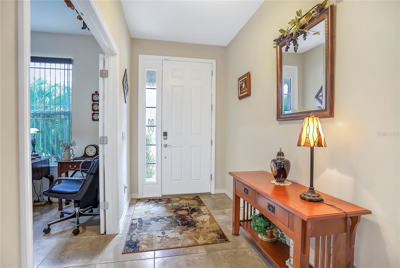 Image 4 of 39 For 2368 Oxmoor Drive