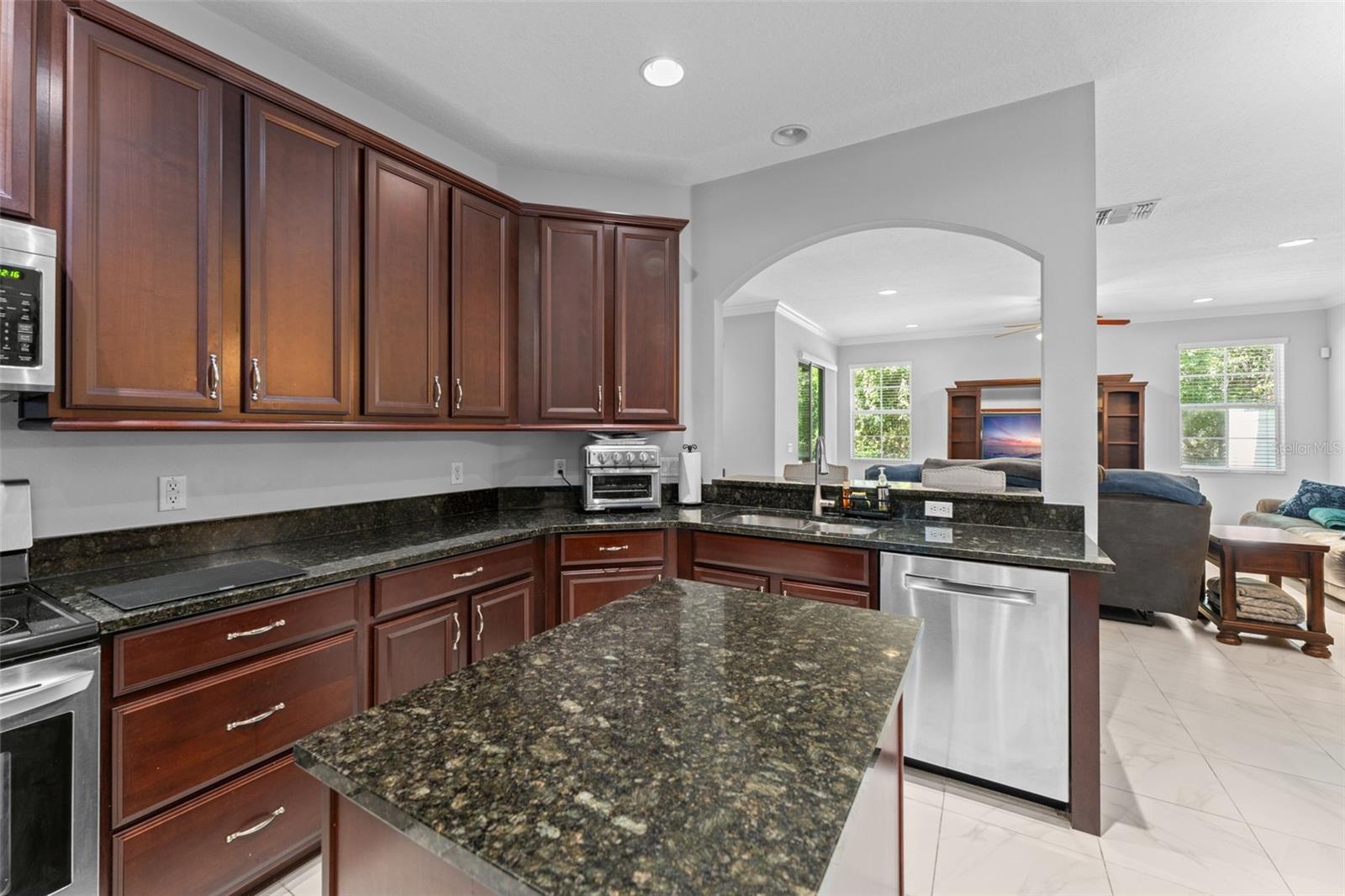 Image 19 of 43 For 632 Venice Place