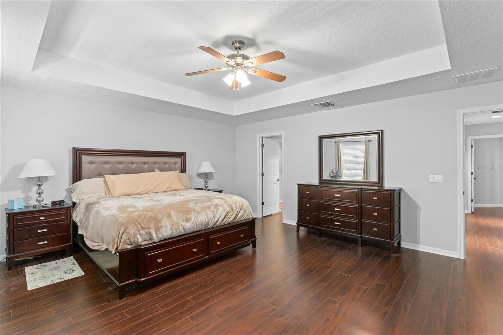 Image 31 of 43 For 632 Venice Place