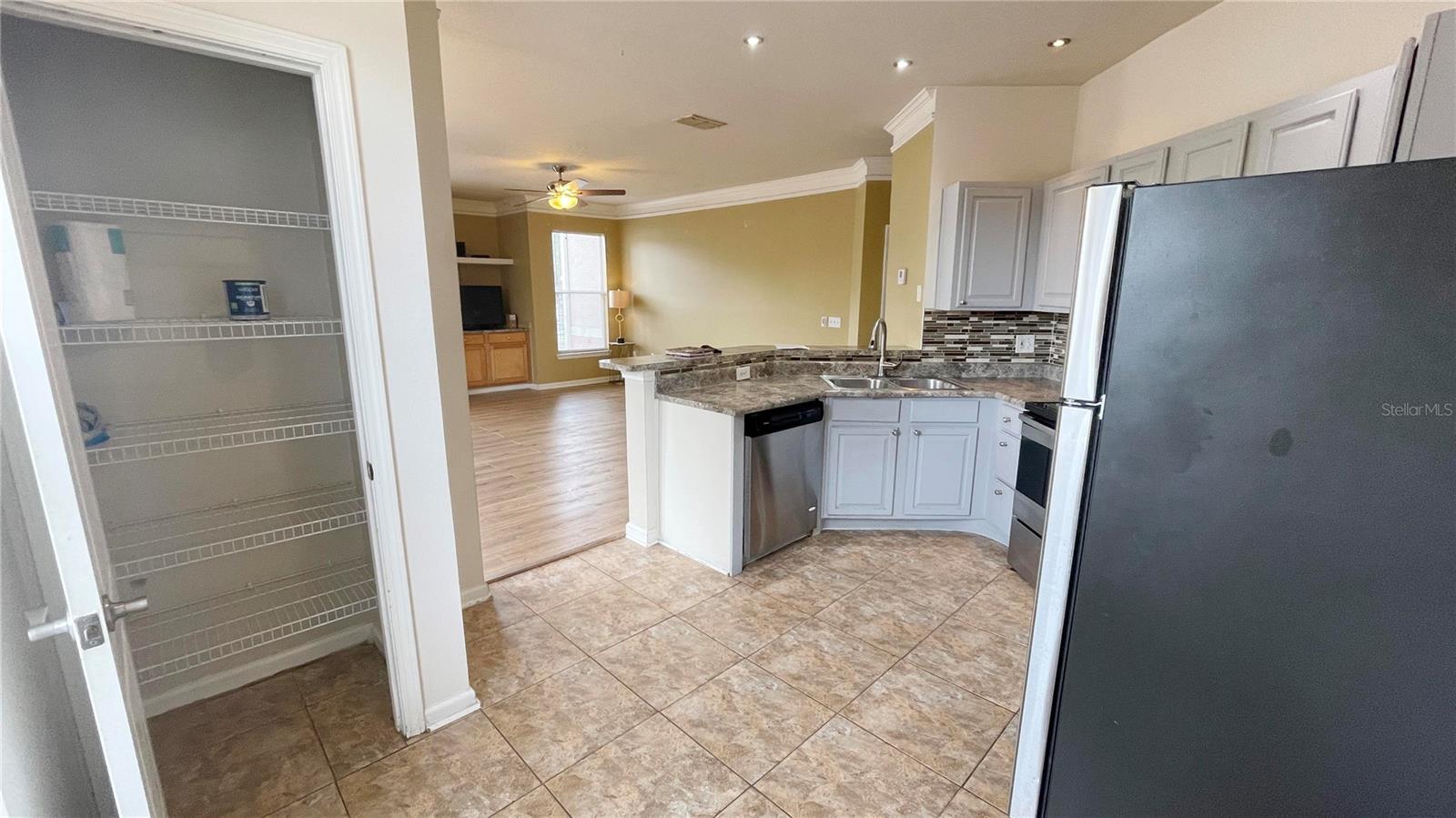 Image 13 of 31 For 18022 Villa Creek Drive 18022
