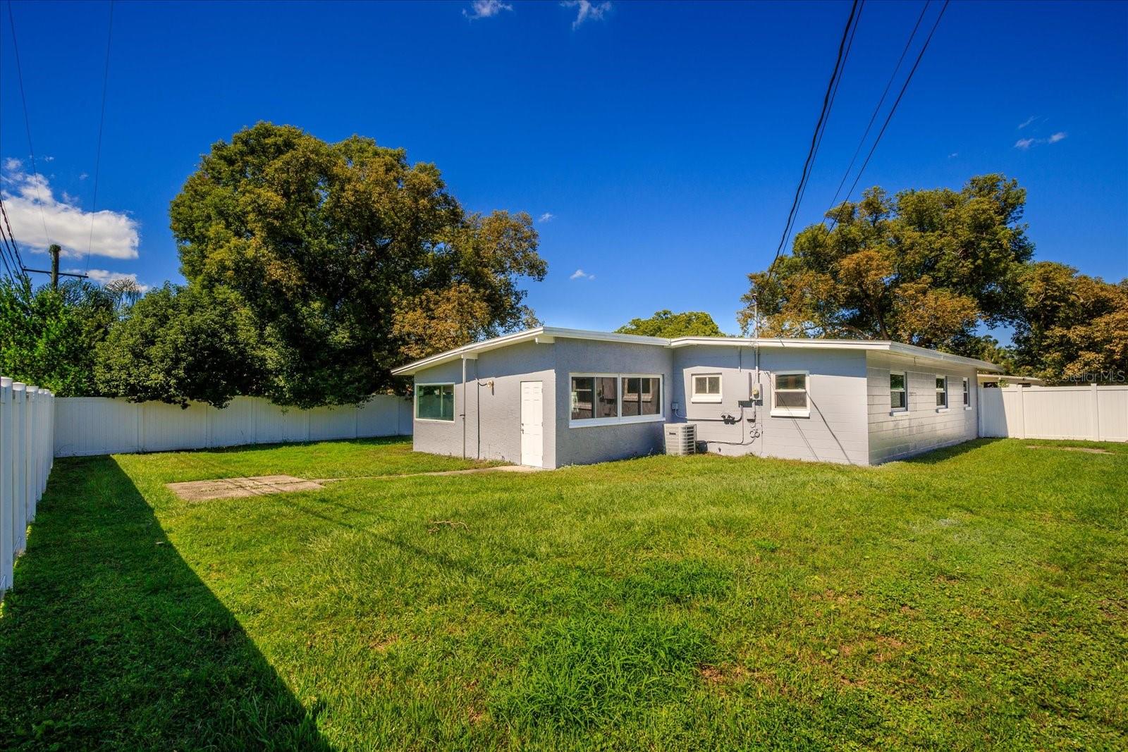 Image 21 of 25 For 3522 Price Avenue