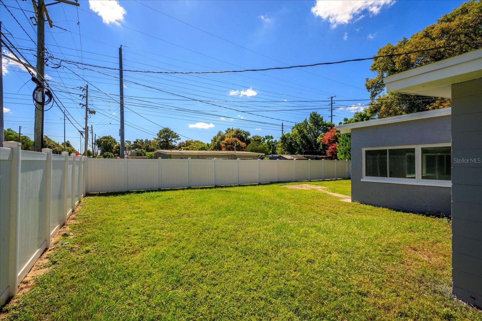 Image 24 of 25 For 3522 Price Avenue