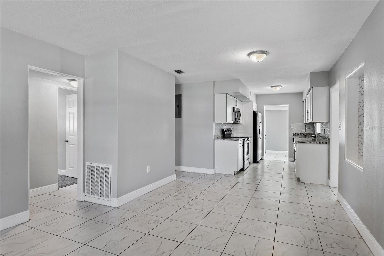 Image 4 of 25 For 3522 Price Avenue