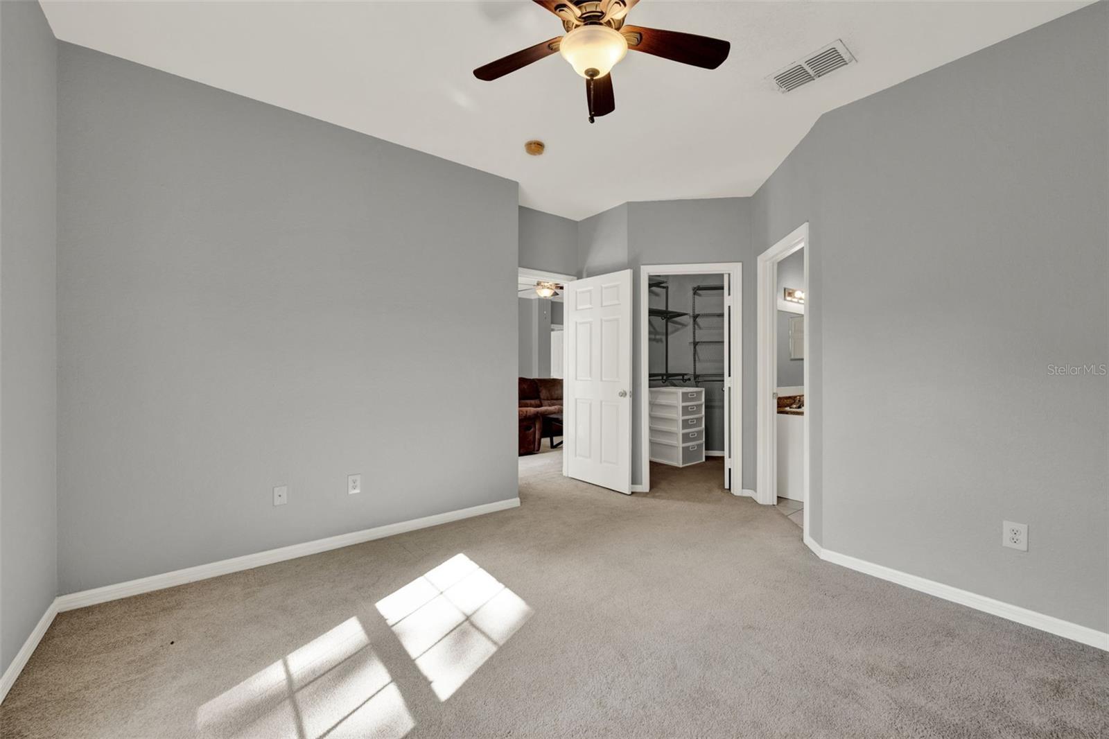 Image 12 of 24 For 3757 Conroy Road 2525