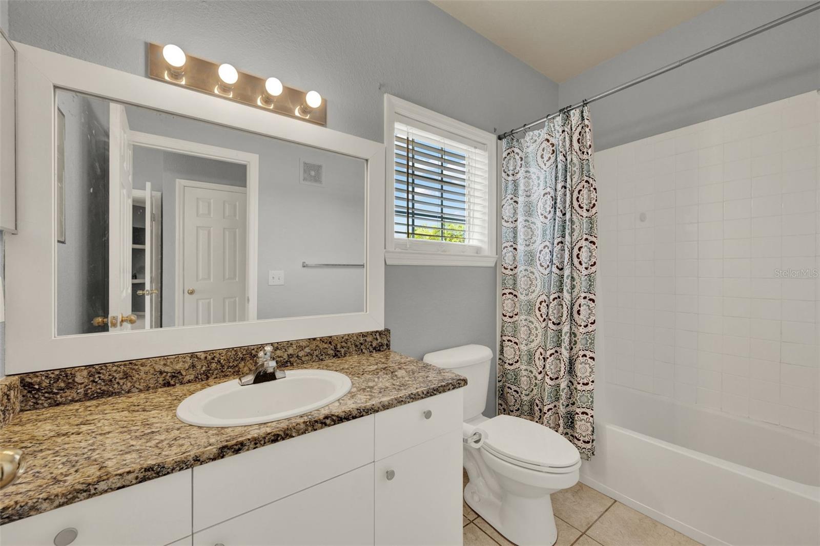Image 15 of 24 For 3757 Conroy Road 2525