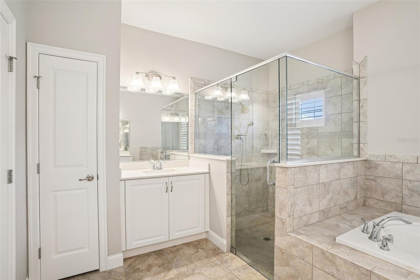 Image 17 of 61 For 3654 Pini Avenue