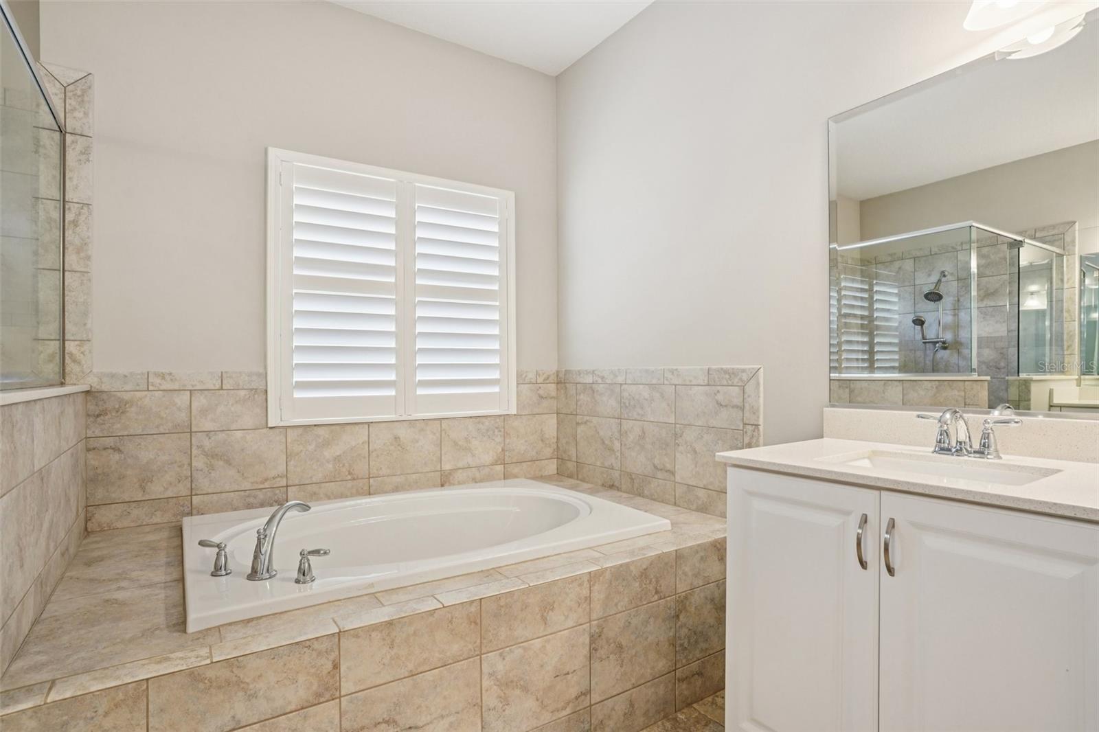 Image 20 of 61 For 3654 Pini Avenue