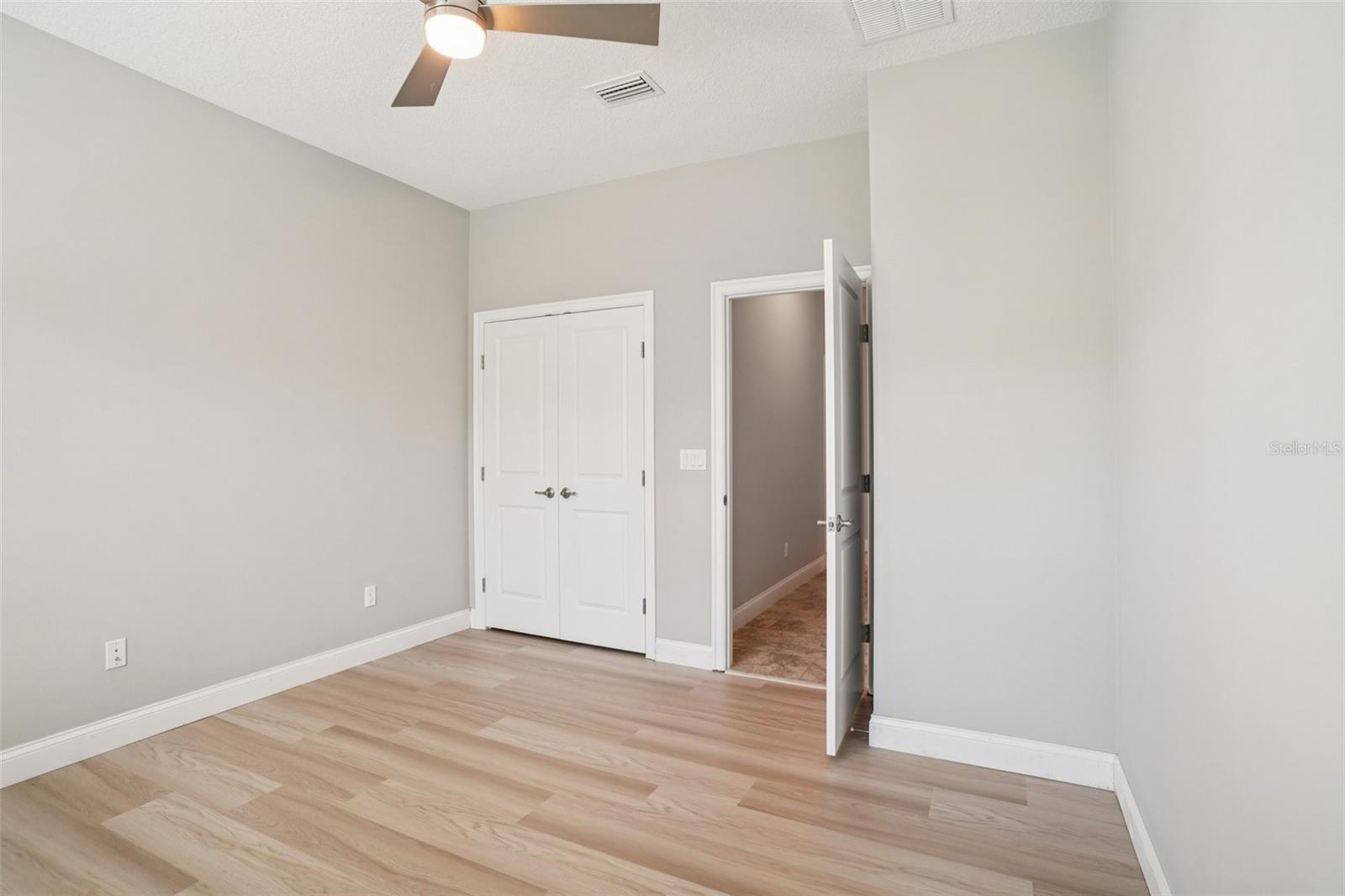 Image 25 of 61 For 3654 Pini Avenue