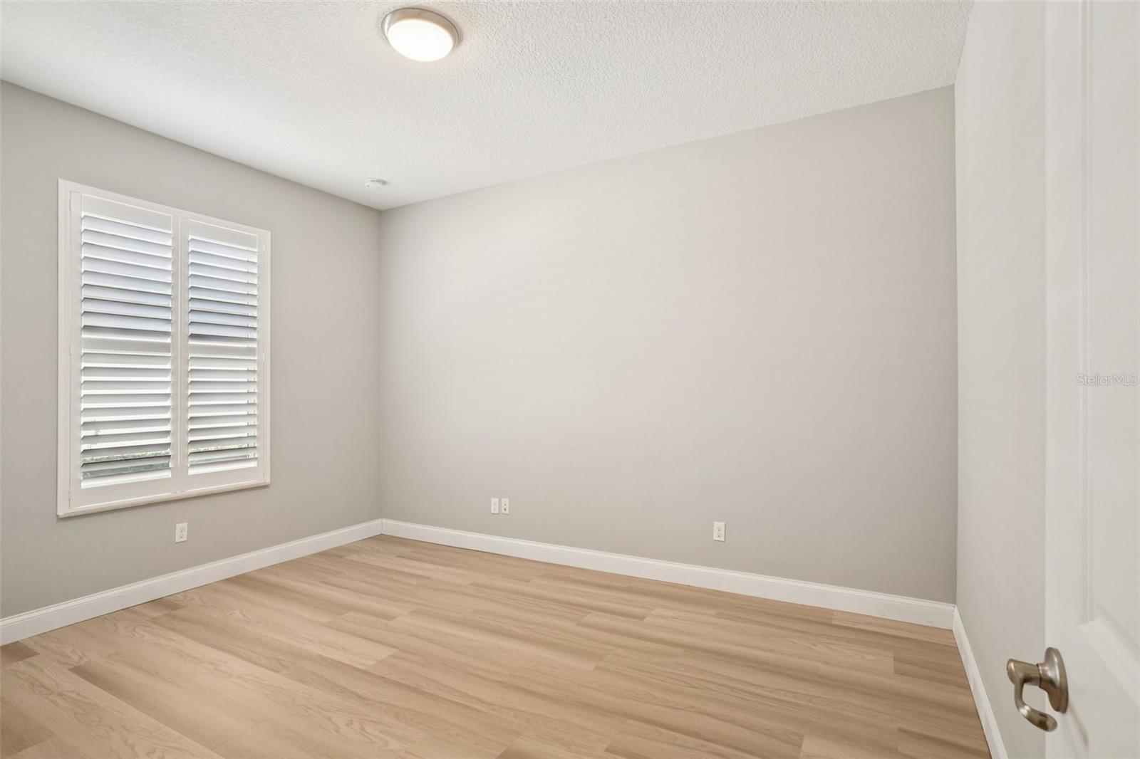 Image 28 of 61 For 3654 Pini Avenue