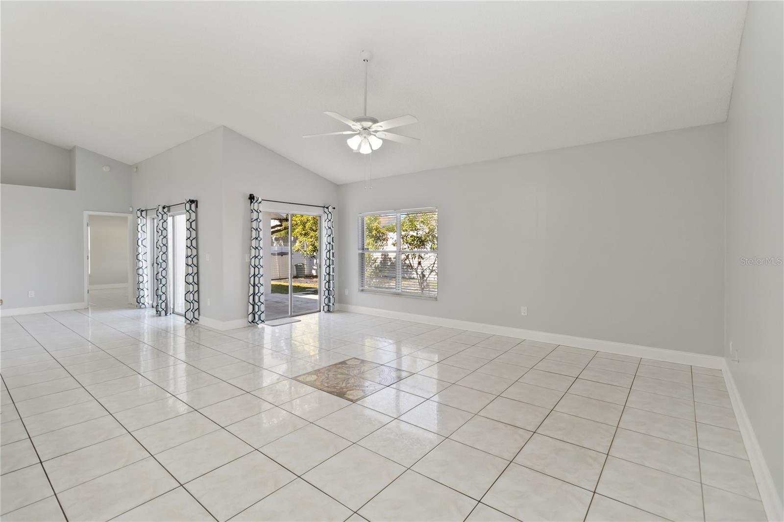 Image 9 of 35 For 632 Herons Nest Court