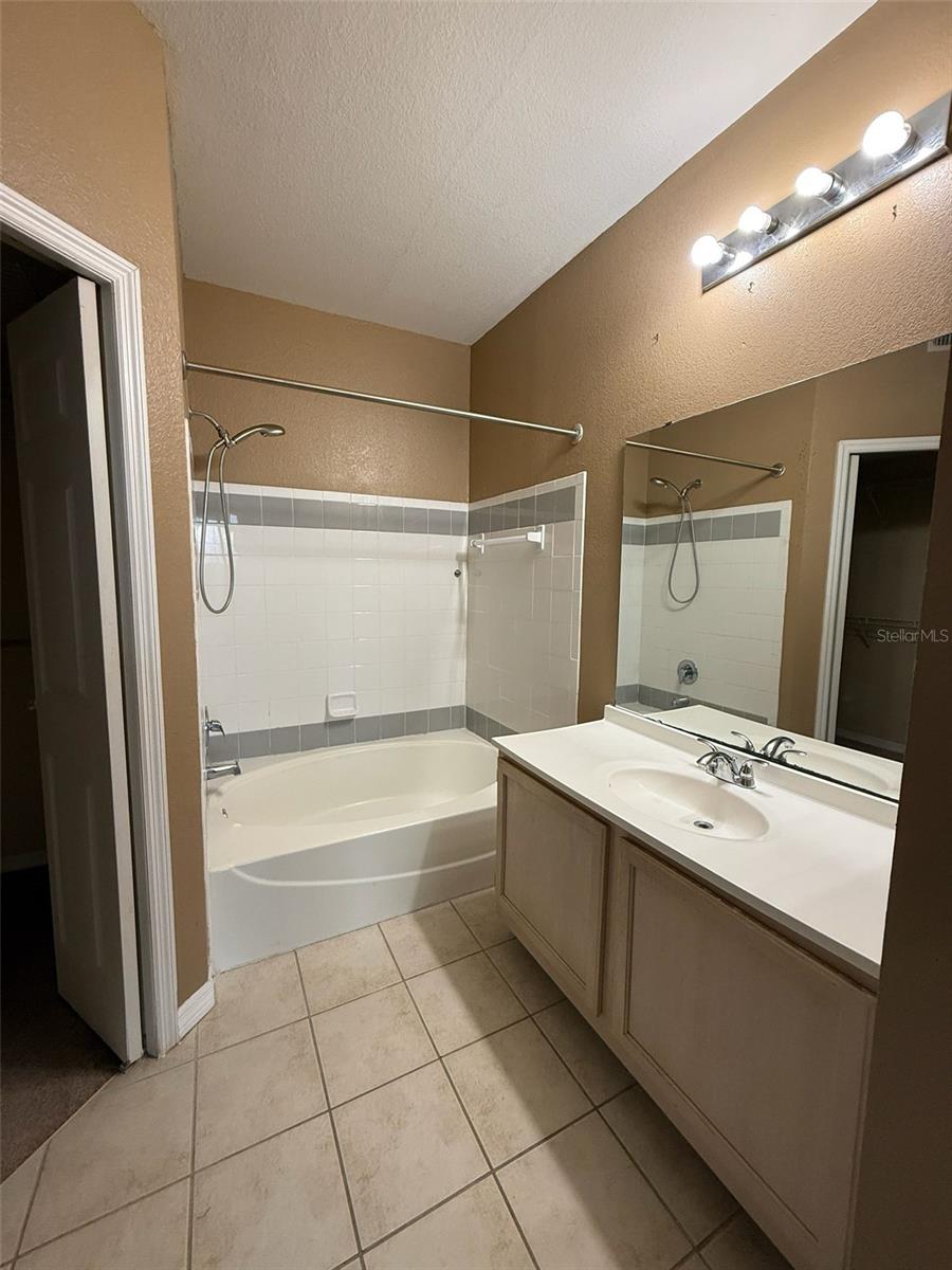 Image 16 of 24 For 3468 Soho Street 202
