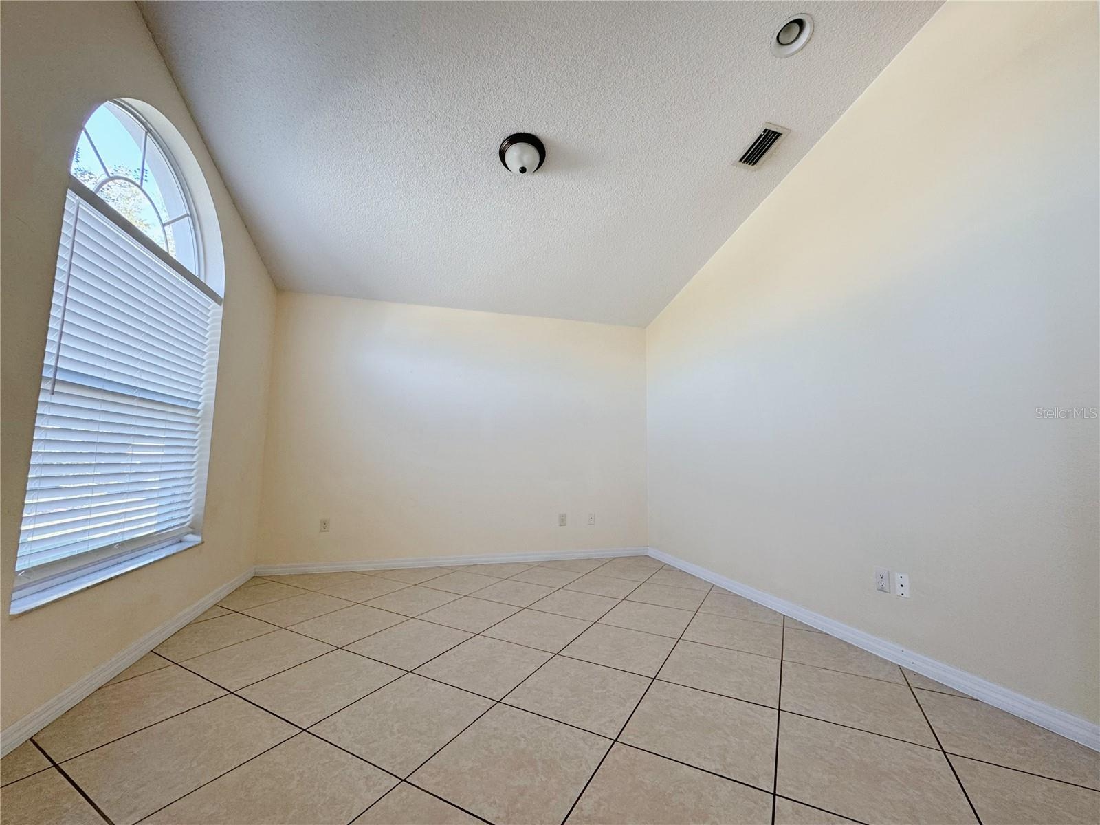 Image 4 of 38 For 2436 Deermeadow Drive