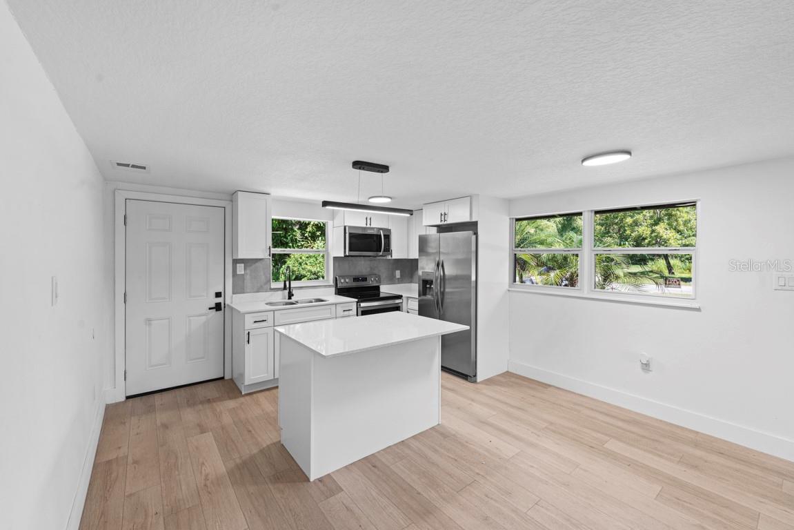 Image 2 of 19 For 1011 16th Street