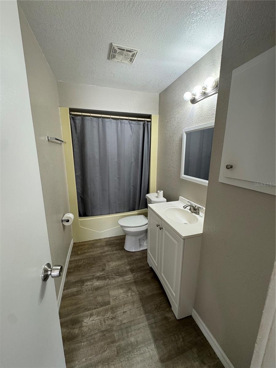 Image 10 of 21 For 1007 Florida Avenue 203