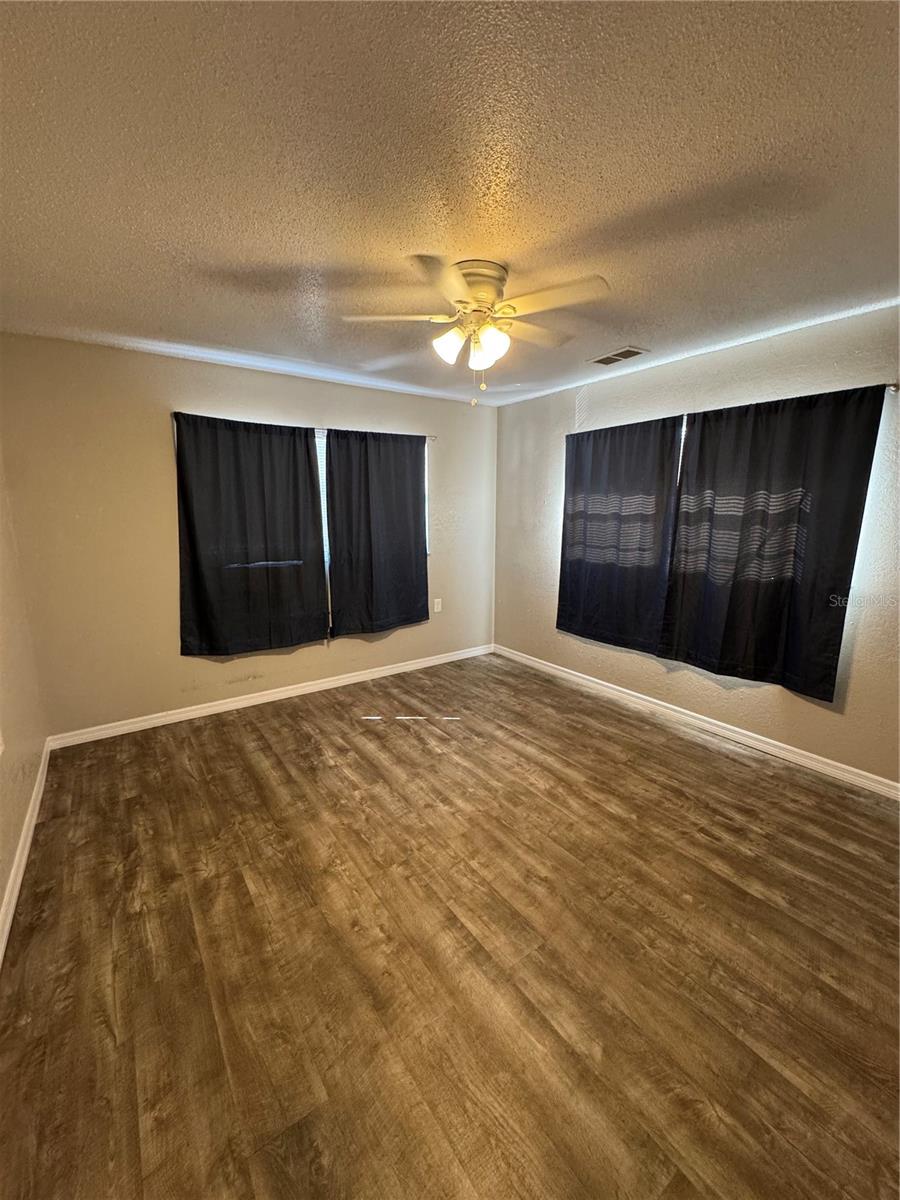 Image 11 of 21 For 1007 Florida Avenue 203