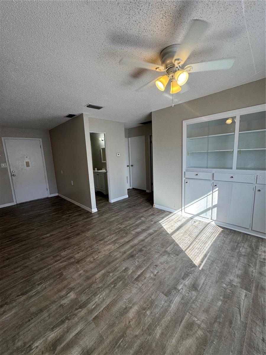 Image 8 of 21 For 1007 Florida Avenue 203