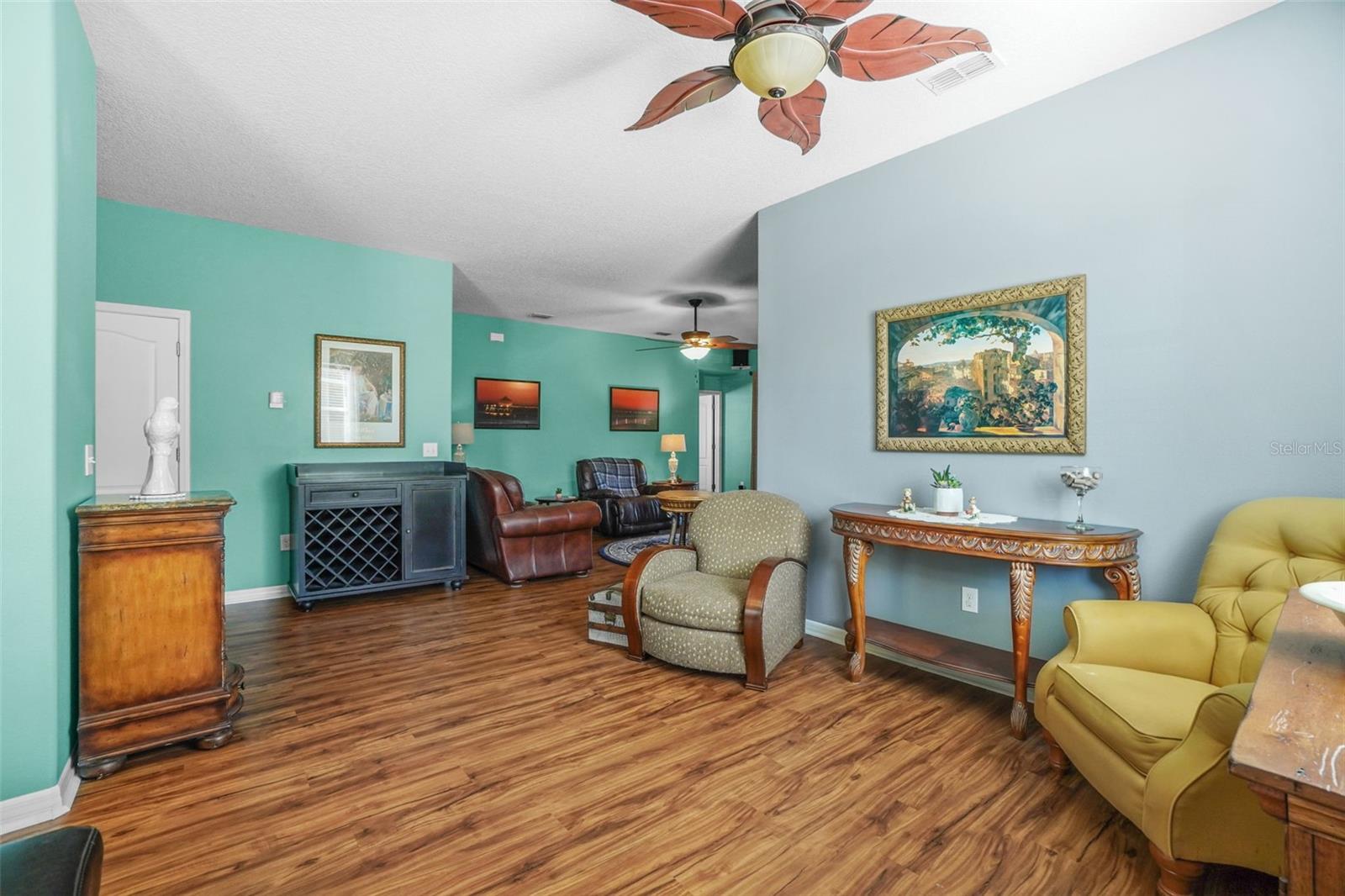 Image 7 of 36 For 337 Bella Rosa Circle