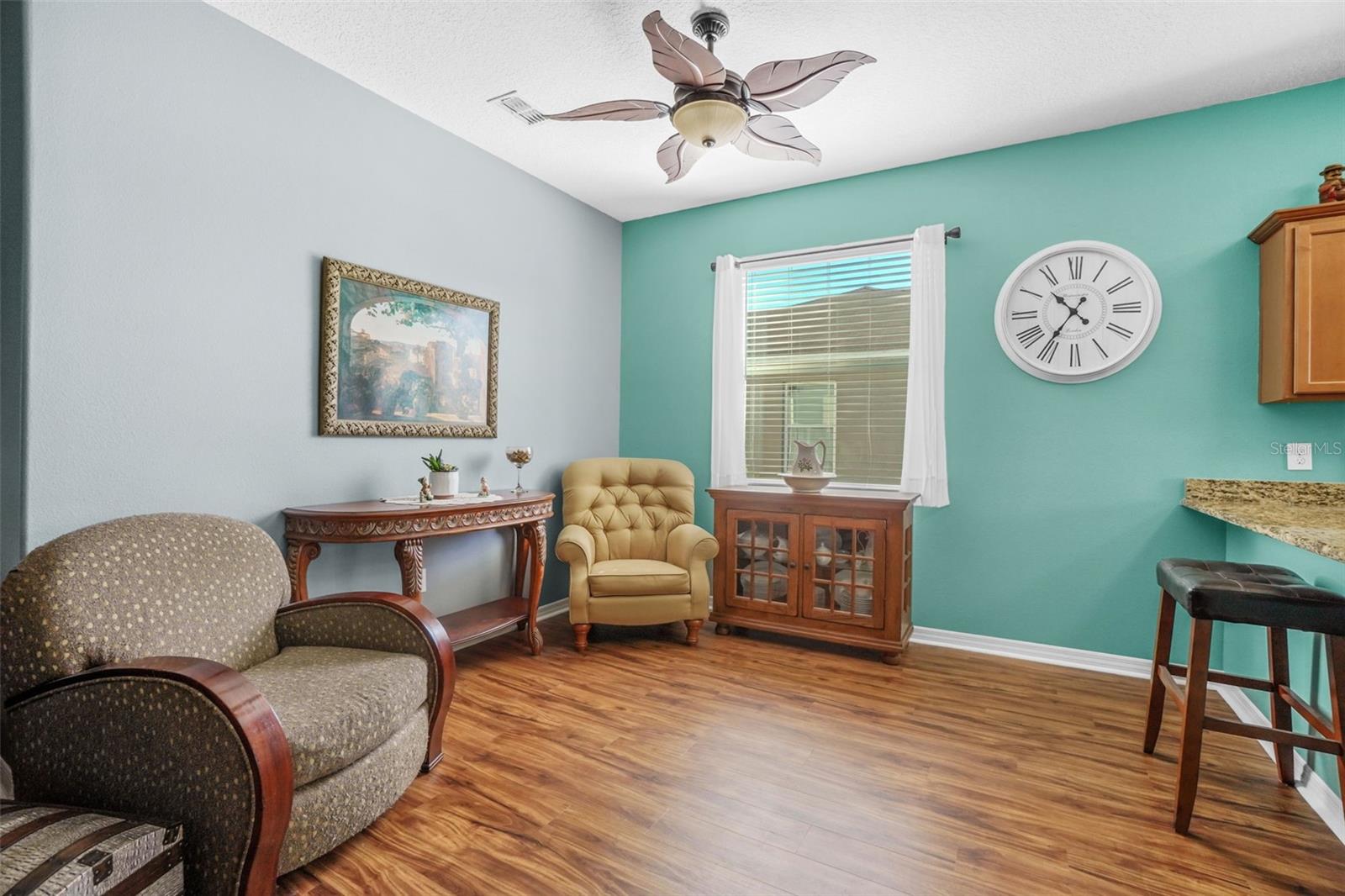 Image 8 of 36 For 337 Bella Rosa Circle