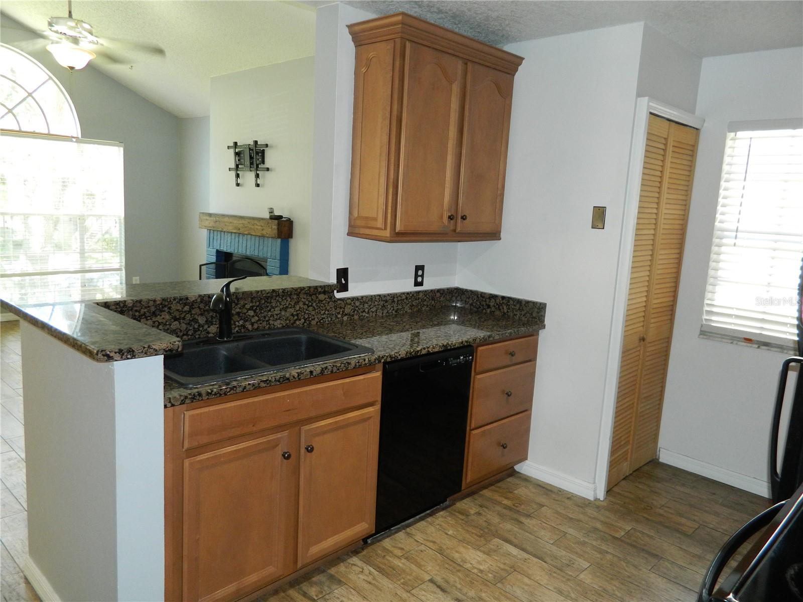 Image 11 of 27 For 950 Bird Bay Court 206