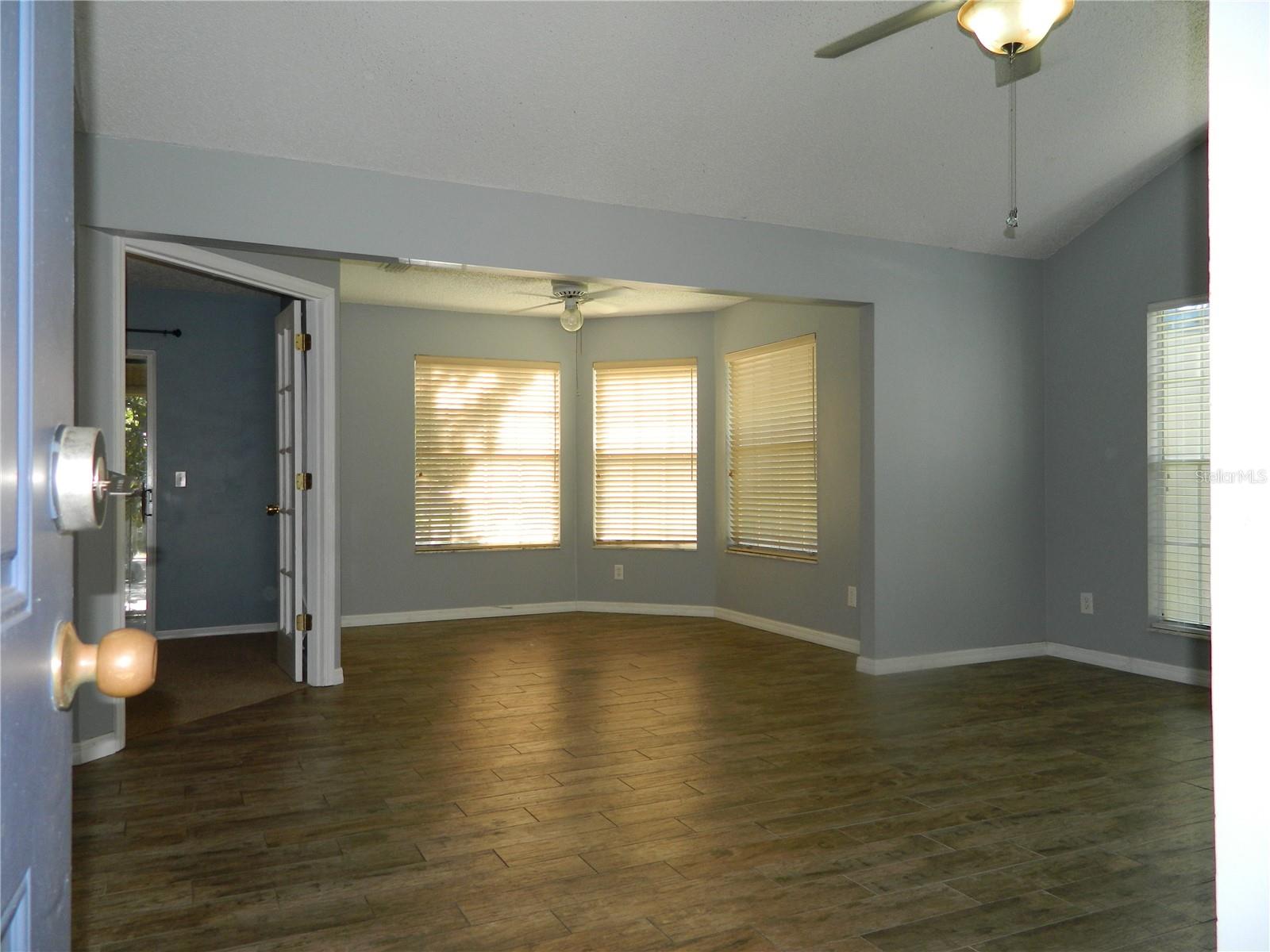 Image 4 of 27 For 950 Bird Bay Court 206