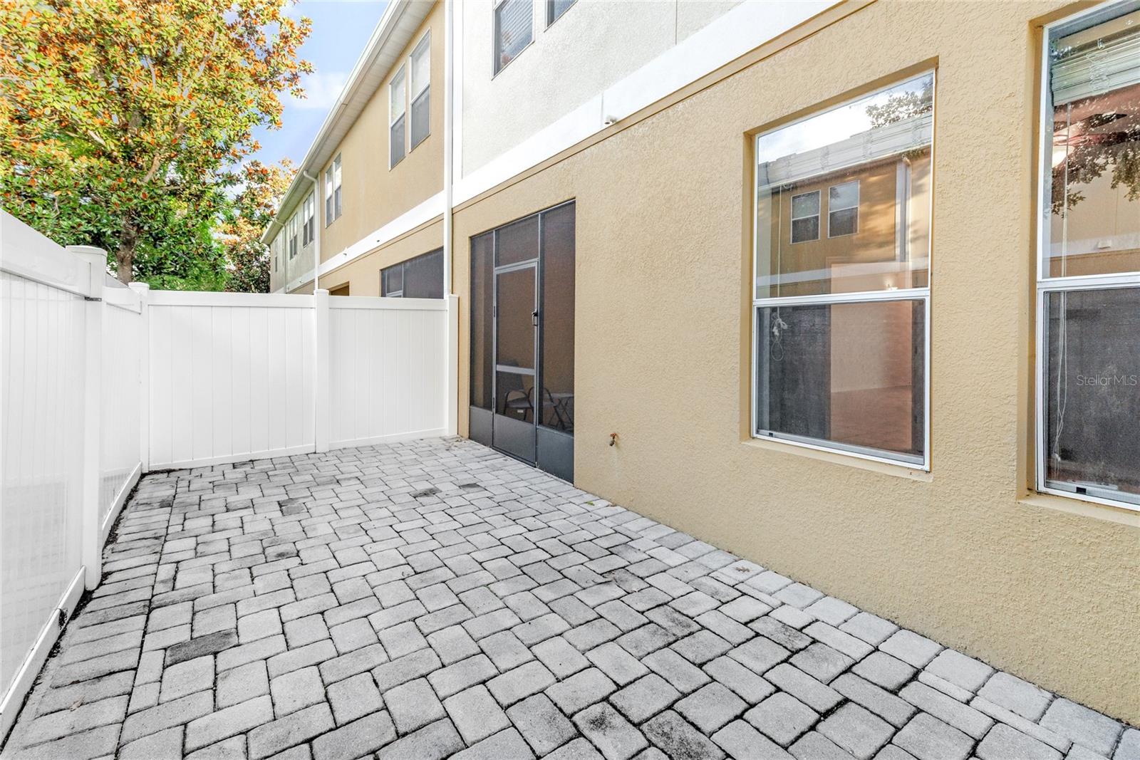 Image 34 of 41 For 14008 Luminous Lane 802