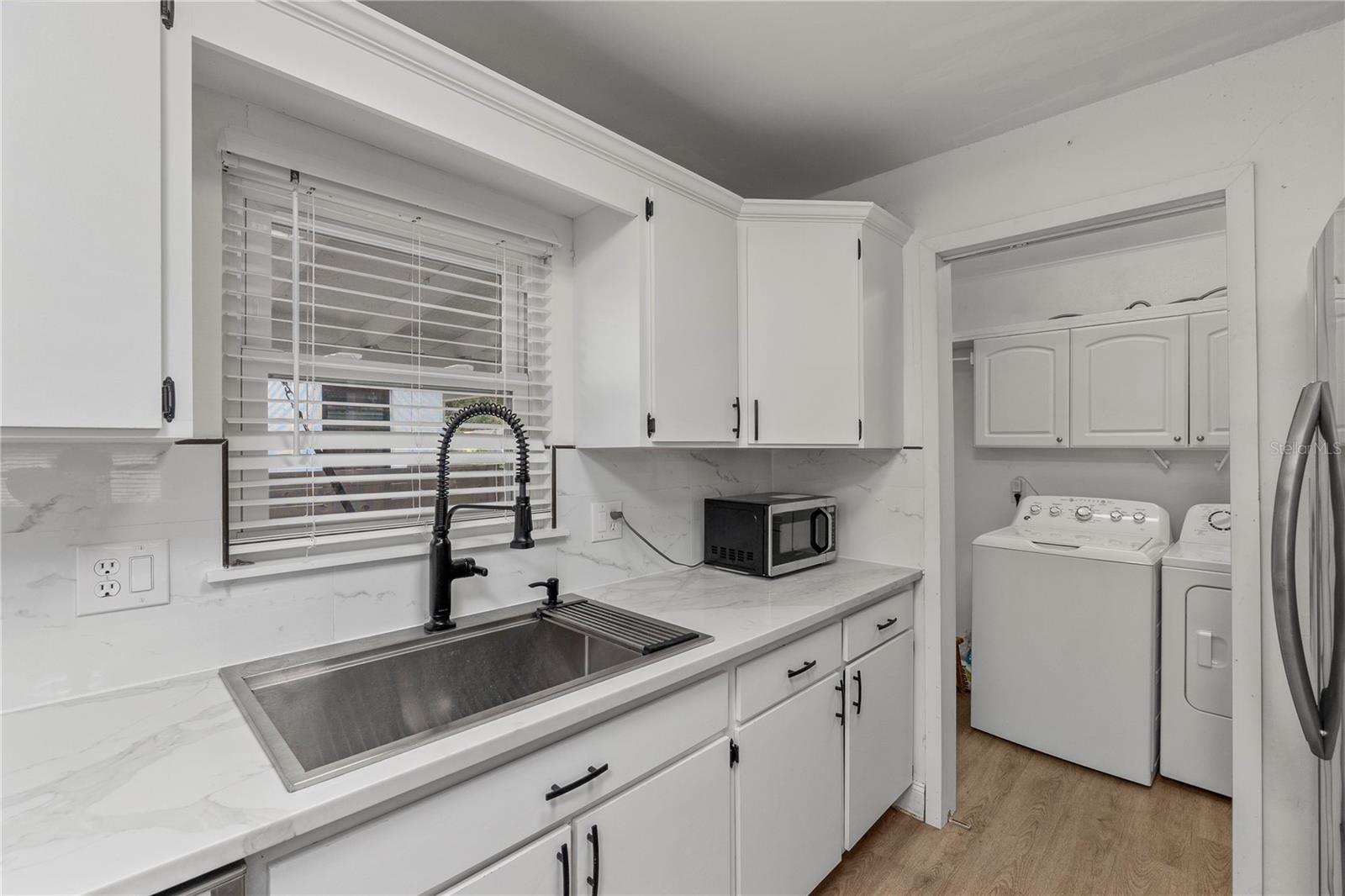 Image 4 of 27 For 913 Fribley Street