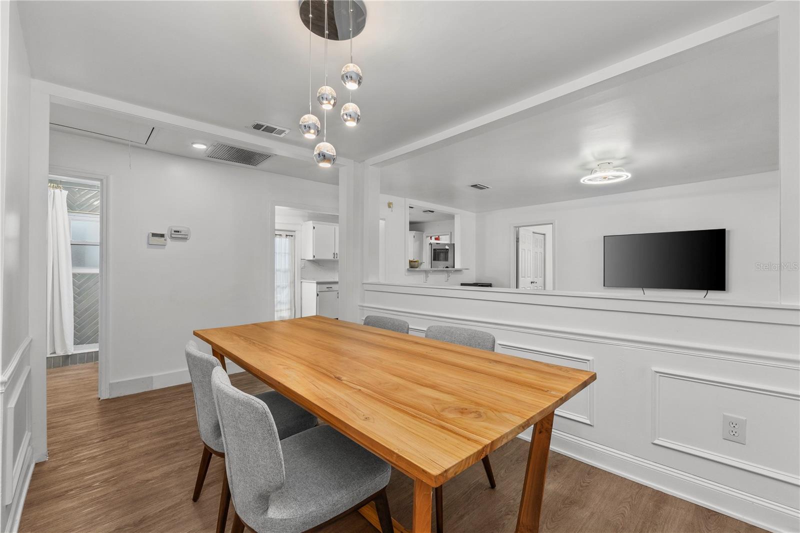 Image 7 of 27 For 913 Fribley Street