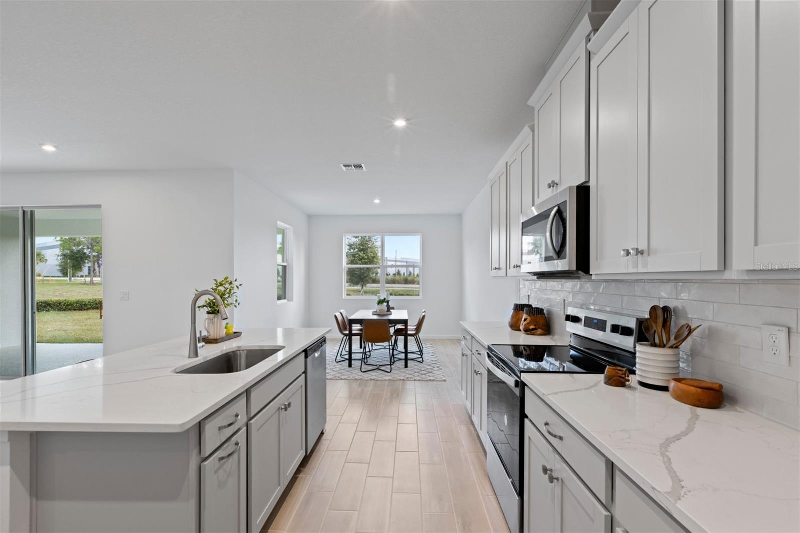 Image 3 of 14 For 2609 Ginseng Ivy Street