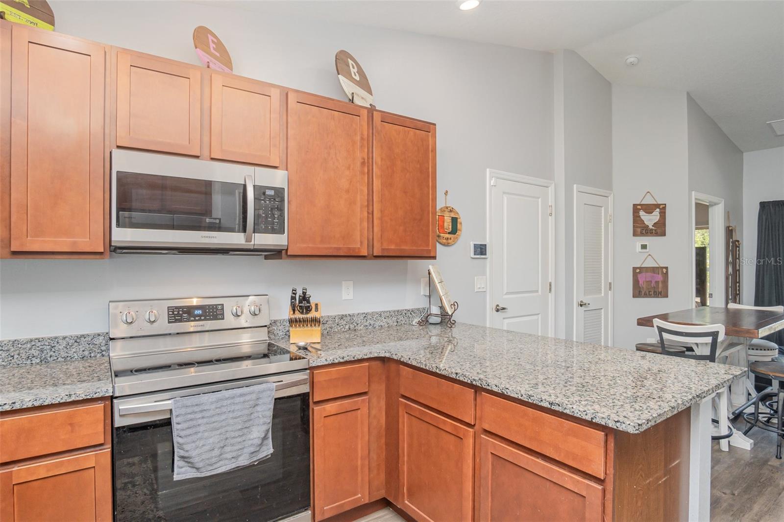 Image 12 of 30 For 1535 9th Avenue