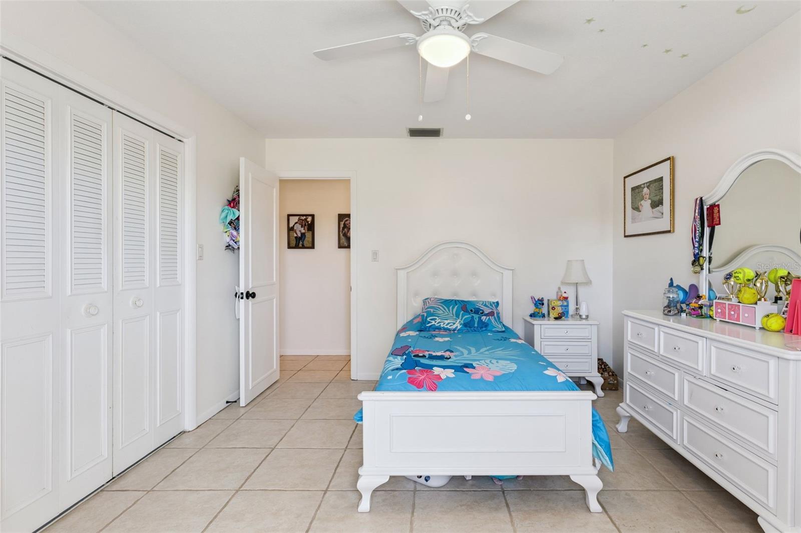 Image 24 of 40 For 27922 Tammi Drive
