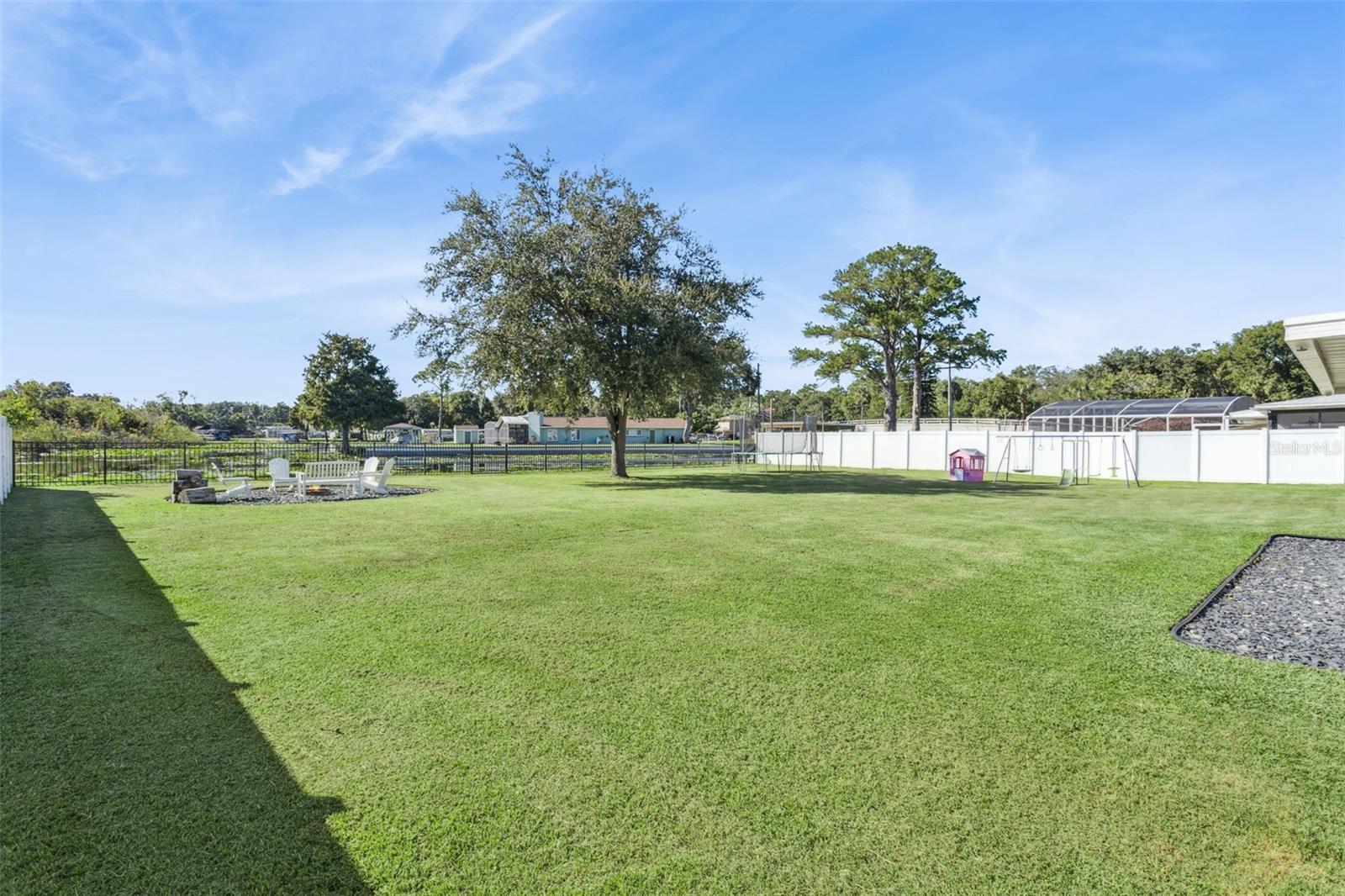 Image 30 of 40 For 27922 Tammi Drive