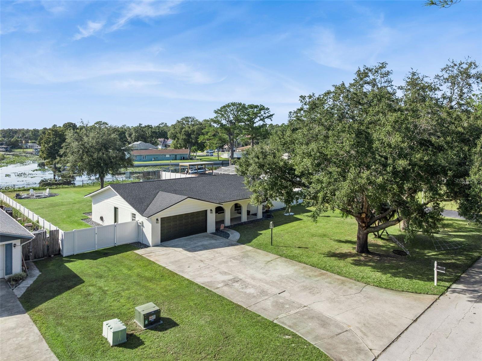 Image 38 of 40 For 27922 Tammi Drive