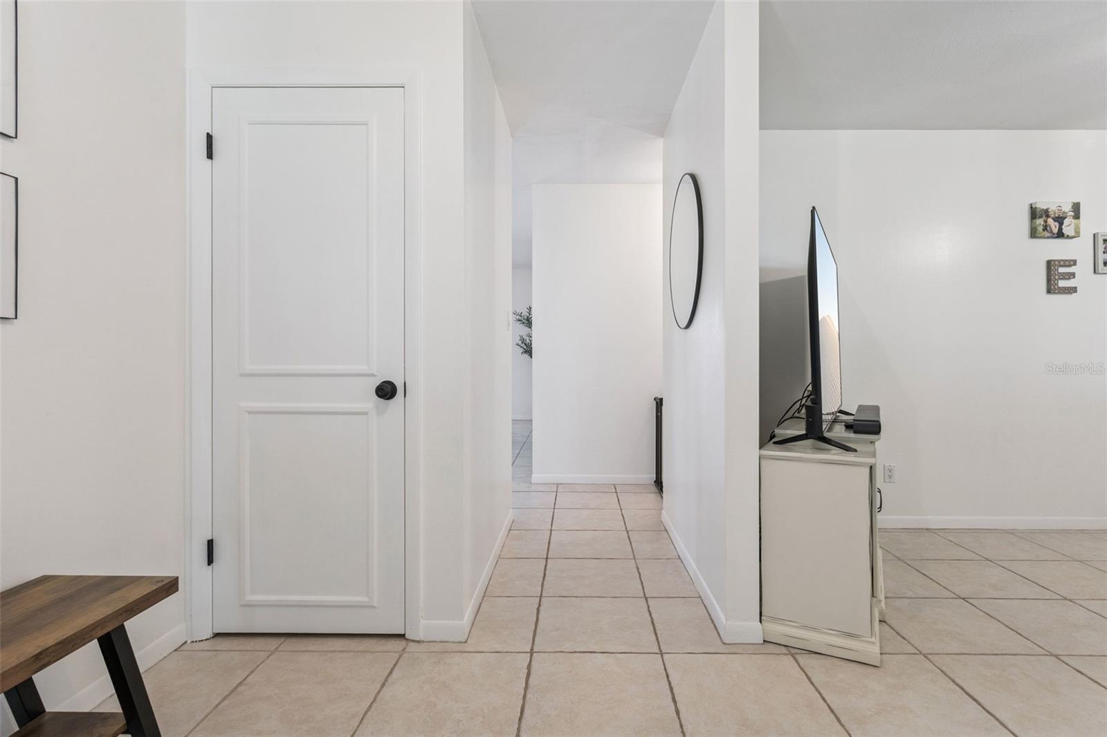Image 8 of 40 For 27922 Tammi Drive