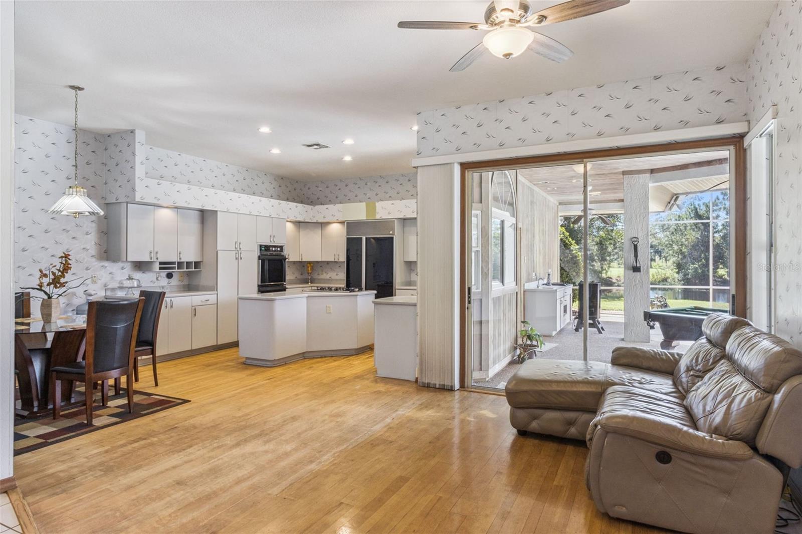 Image 10 of 42 For 2964 Plantation Road