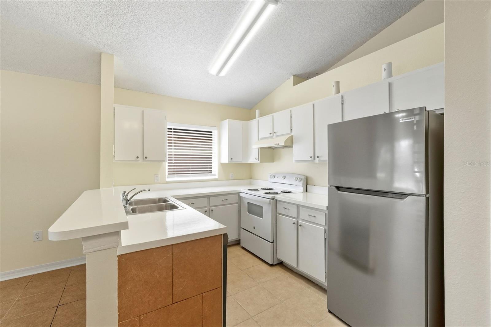 Image 13 of 26 For 1148 Golden Gate Avenue