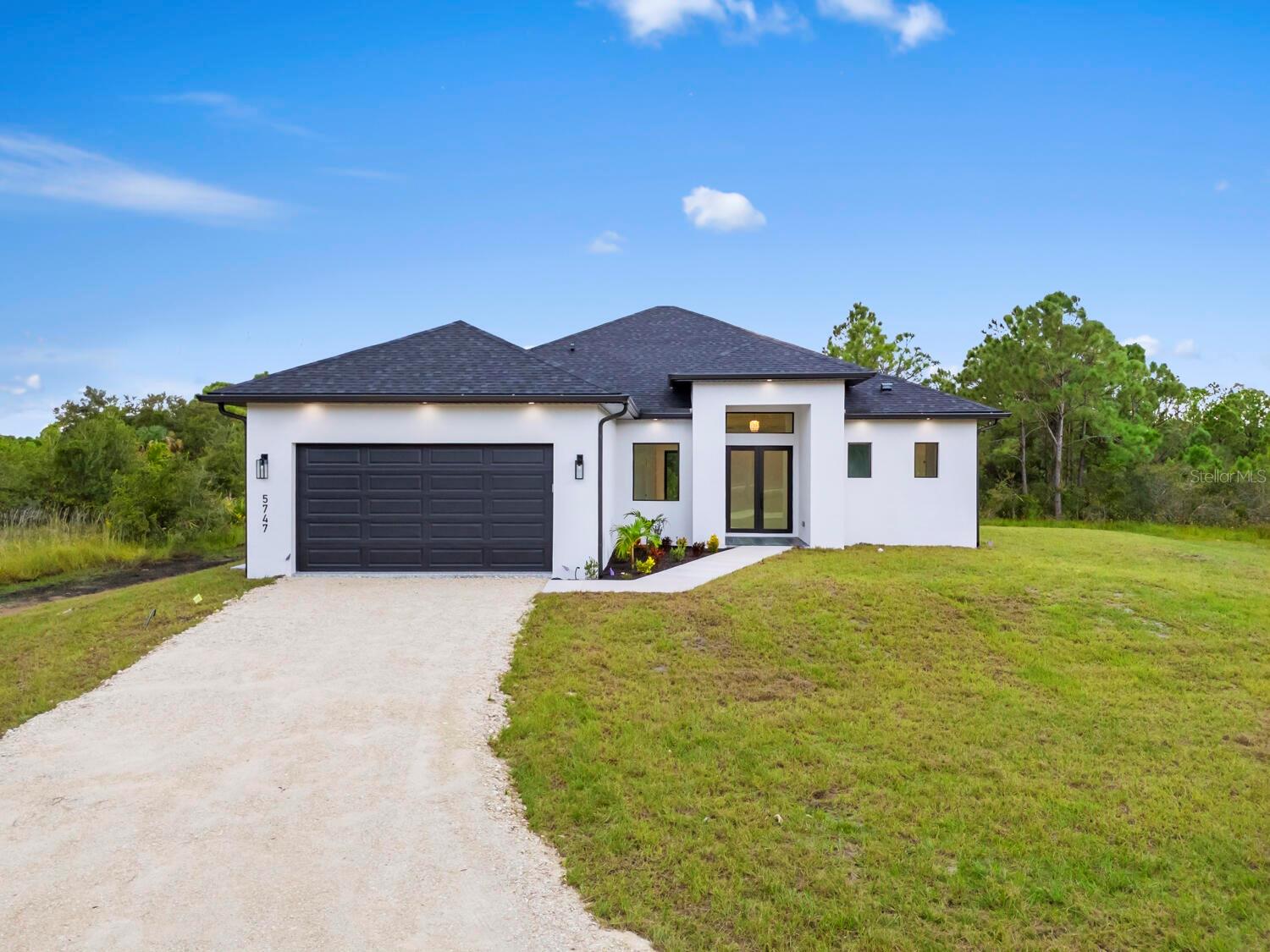 Details for 5747 Desoto Boulevard N, NAPLES, FL 34120