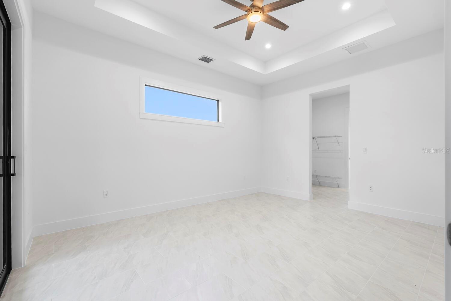 Image 15 of 27 For 5747 Desoto Boulevard N