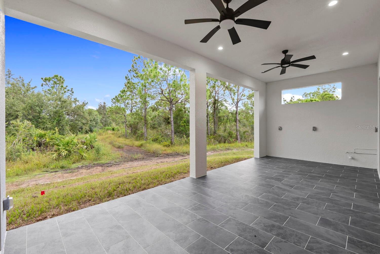 Image 26 of 27 For 5747 Desoto Boulevard N