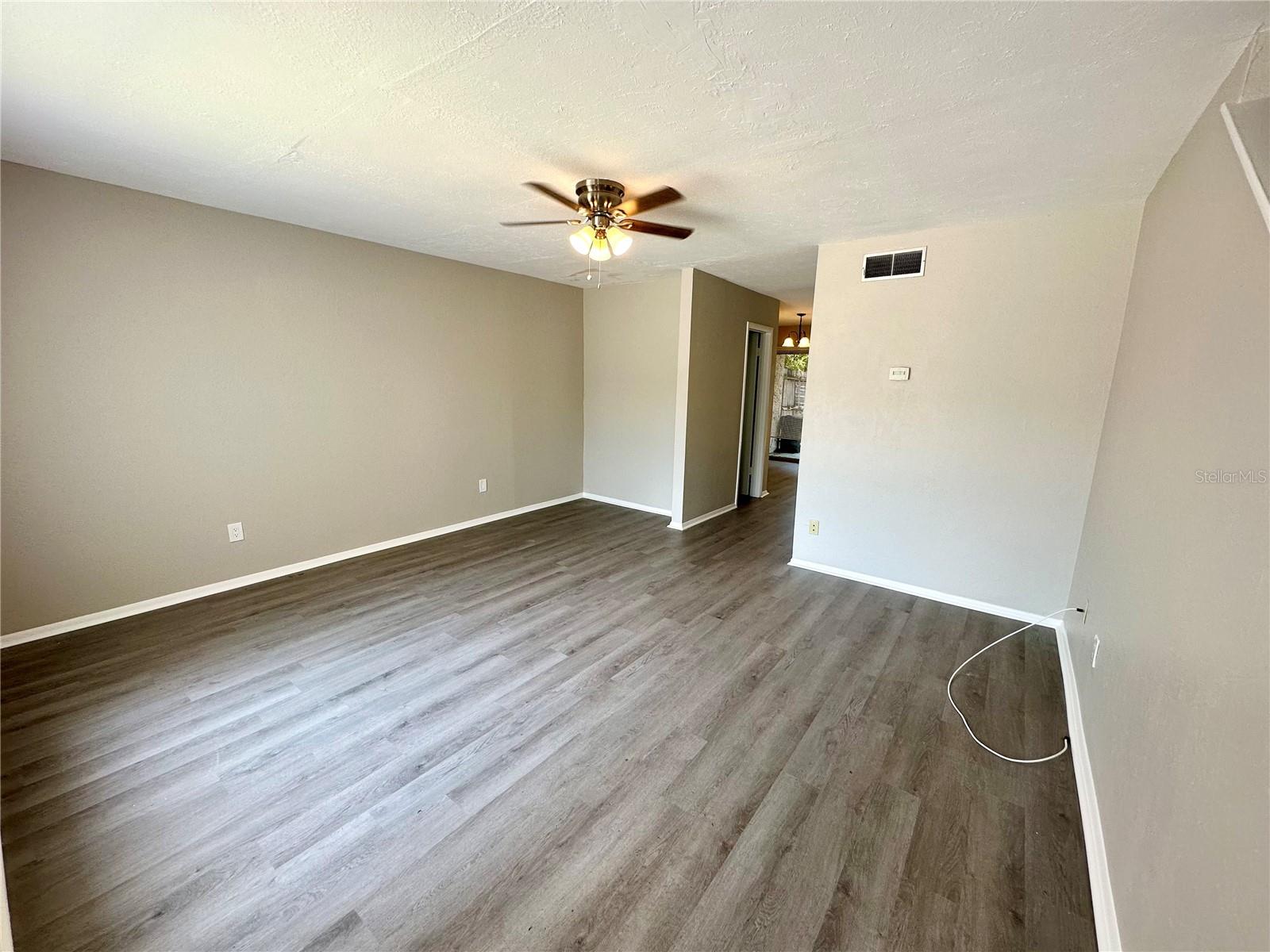 Image 4 of 16 For 2019 Whitby Drive 2103