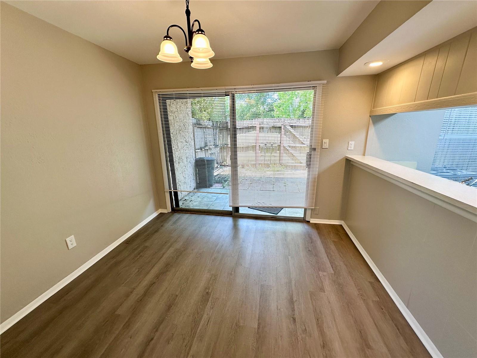 Image 9 of 16 For 2019 Whitby Drive 2103