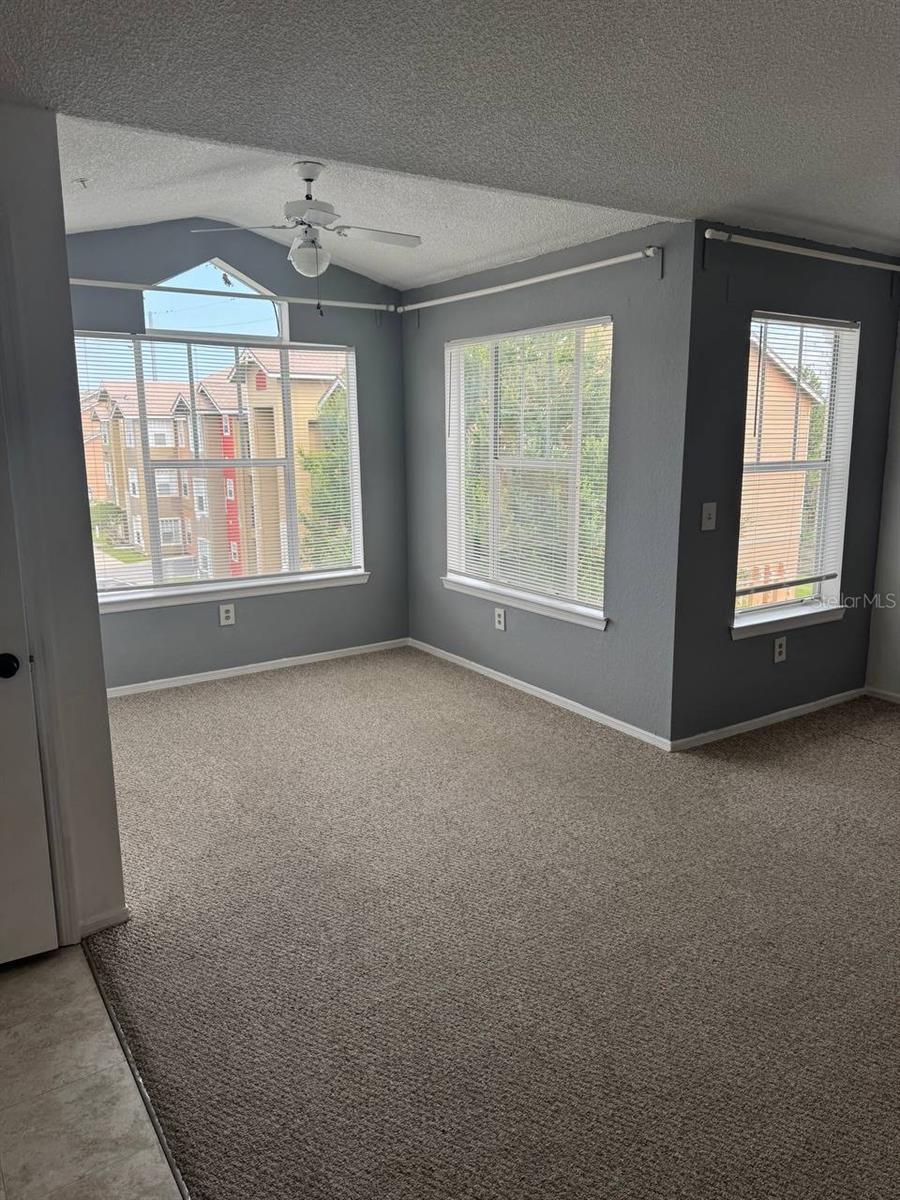 Image 4 of 13 For 2209 Antigua Place 837