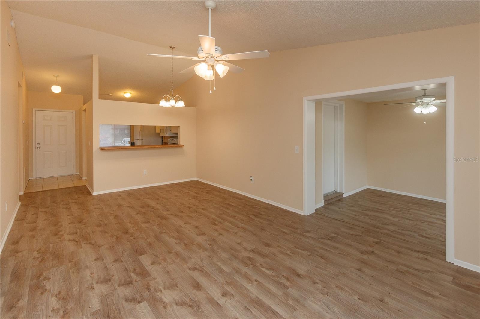 Image 11 of 24 For 118 Sabal Palm Court