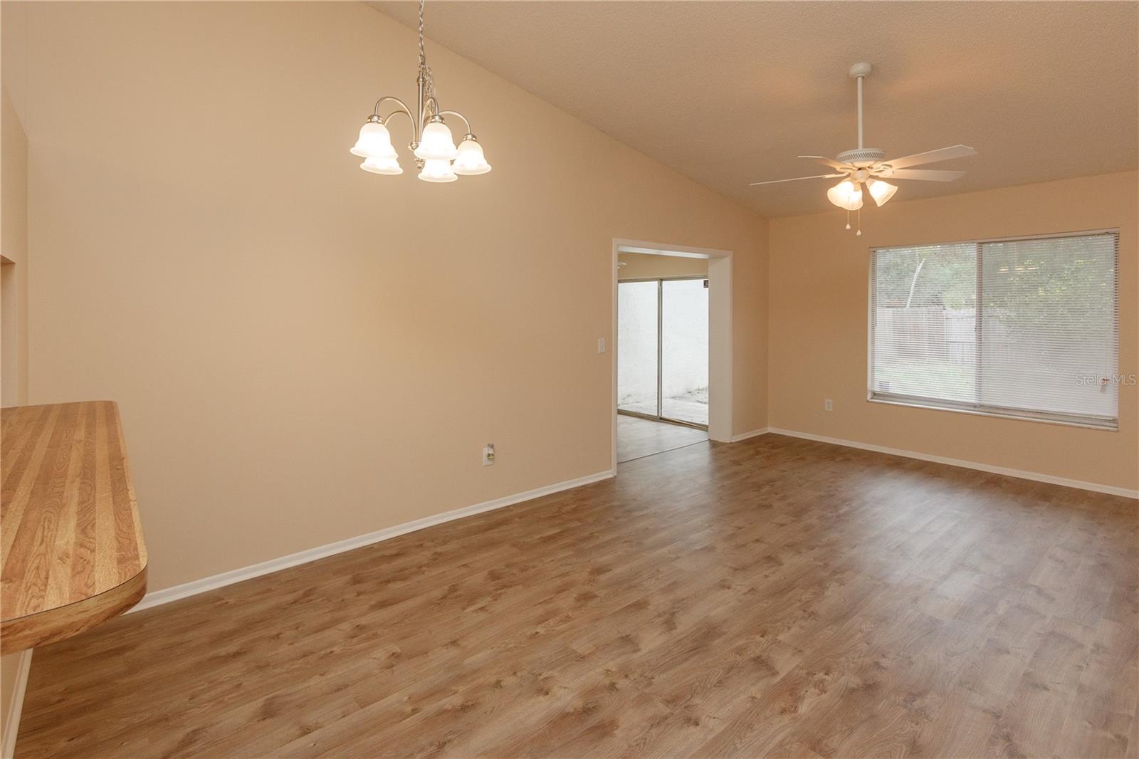 Image 6 of 24 For 118 Sabal Palm Court
