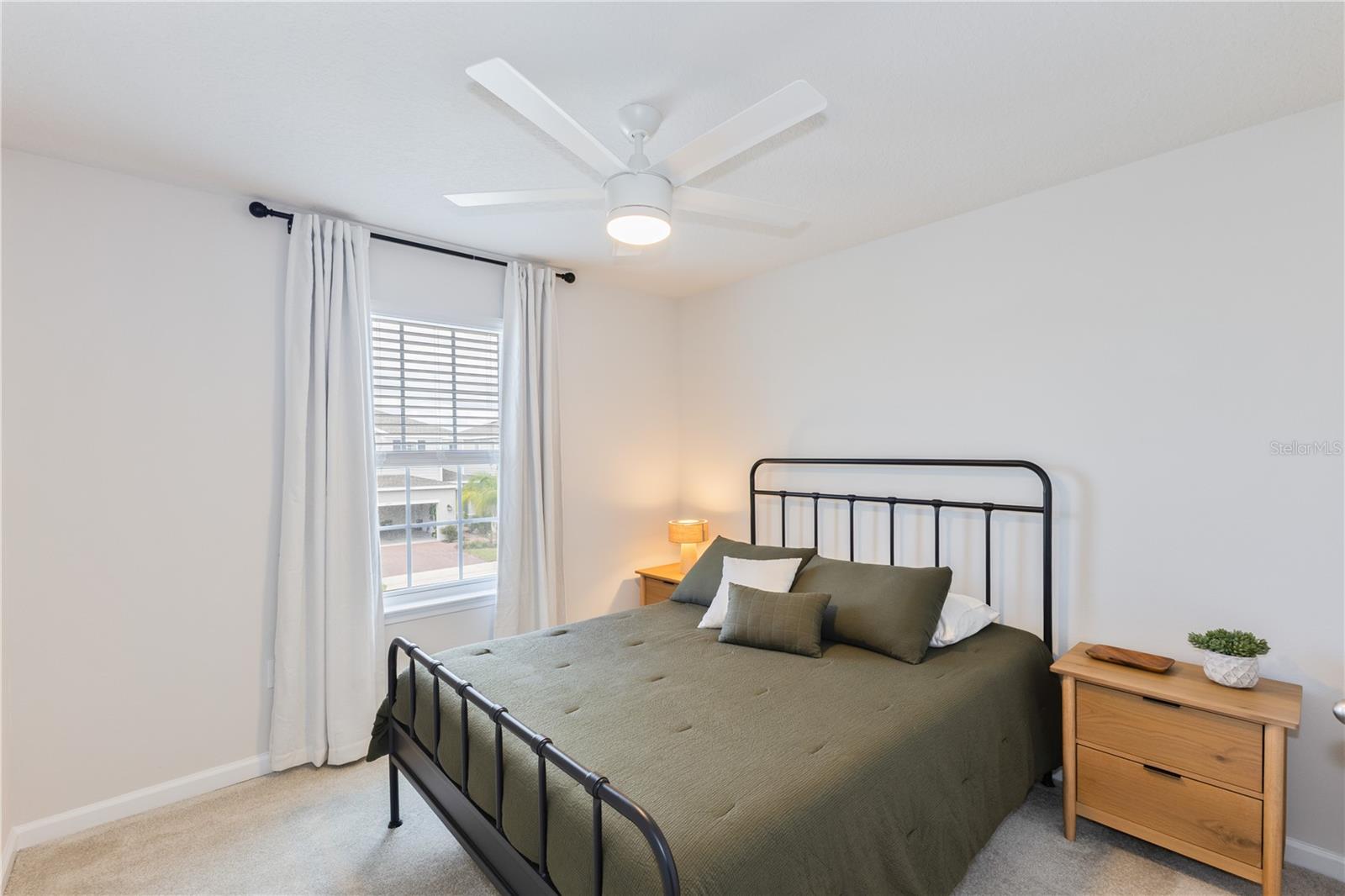 Image 20 of 28 For 2388 Orchid Drive