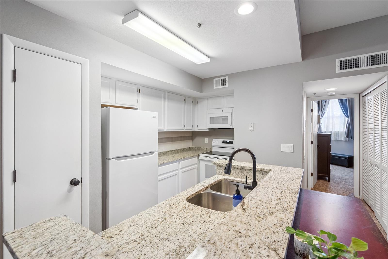 Image 12 of 19 For 470 Pin Oak Place 312