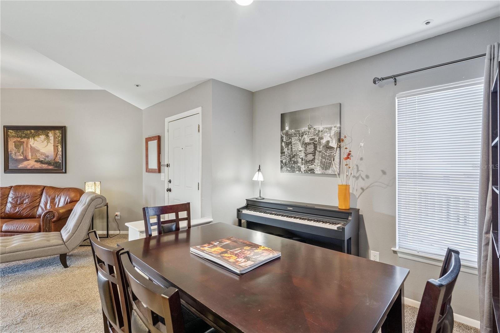 Image 5 of 19 For 470 Pin Oak Place 312