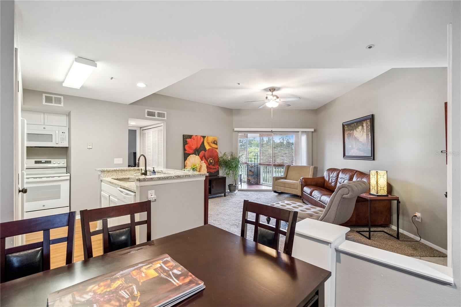 Image 6 of 19 For 470 Pin Oak Place 312