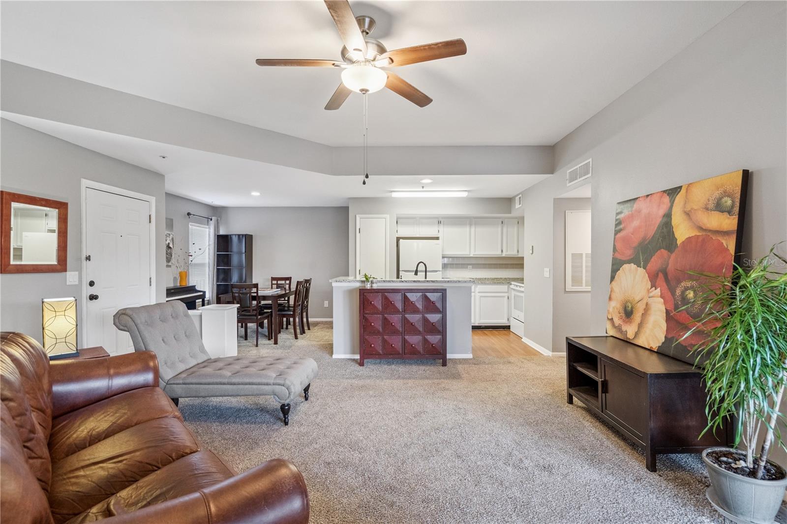 Image 7 of 19 For 470 Pin Oak Place 312