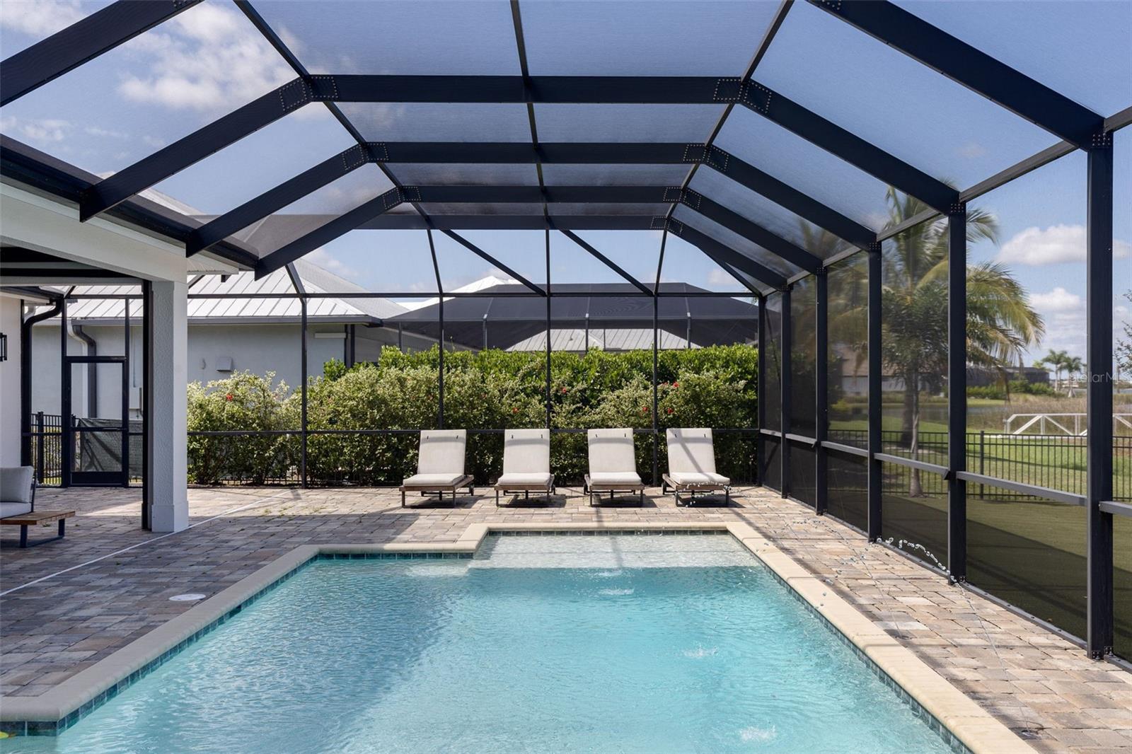 Image 33 of 45 For 43394 Waterside Trail