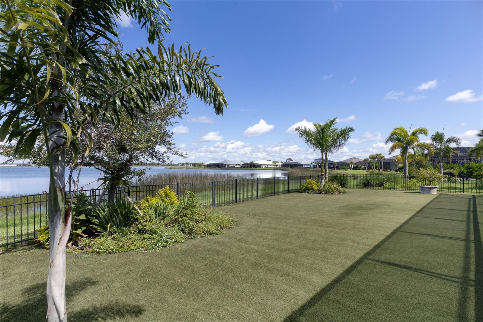 Image 35 of 45 For 43394 Waterside Trail